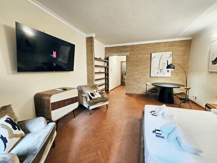 Apartment Vicolo Dell'atleta 23 - Garden In Trastevere Rom