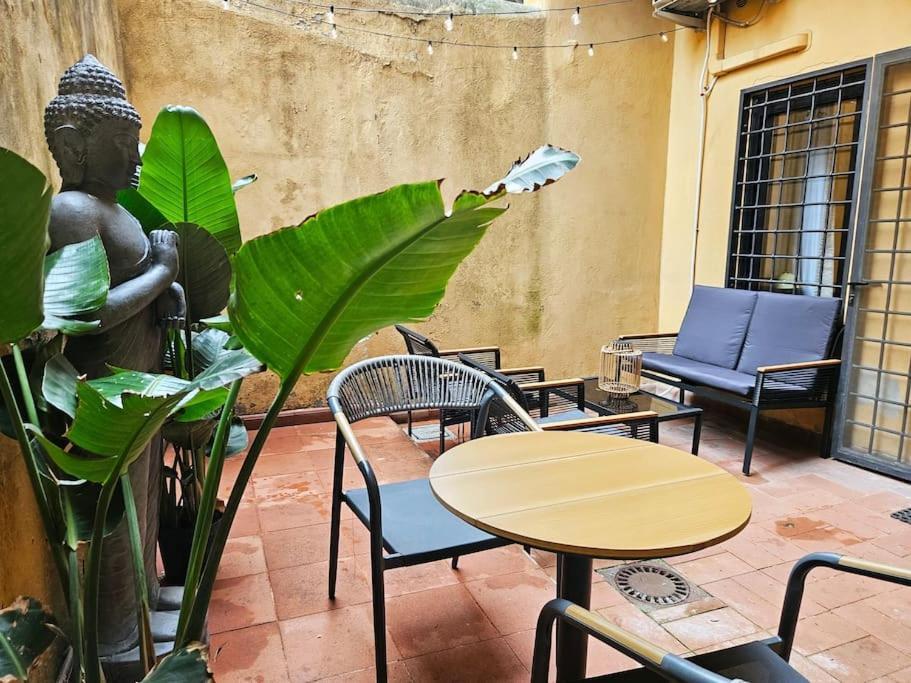 Vicolo Dell'atleta 23 - Garden In Trastevere Apartment *